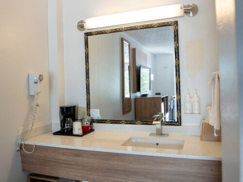 Mirroramenitiesslideshow